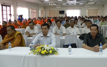 จังหวัด Bac Lieu จัดการพบปะสังสรรค์ผู้ที่มีสมณศักดิ์และผู้ที่ได้รับความนับถือในหมู่บ้าน